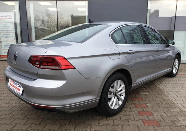 Volkswagen Passat cena 82900 przebieg: 92087, rok produkcji 2020 z Warszawa małe 301